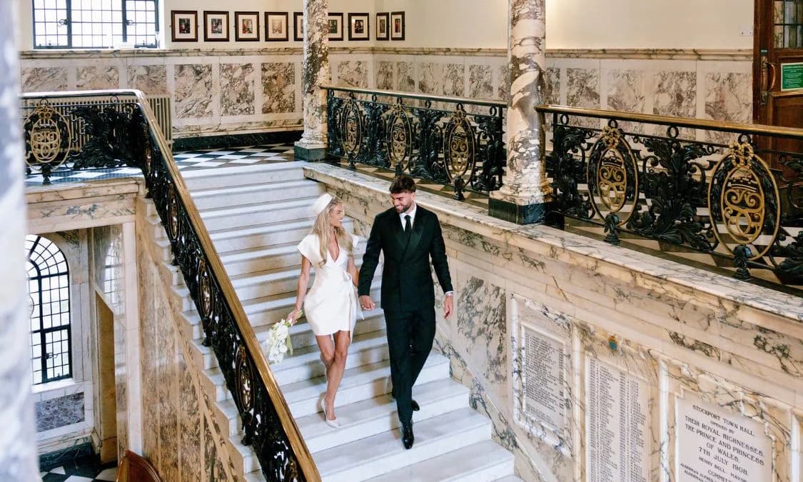 Molly Smith's Courthouse Wedding Look Is the Chic Bridal Inspiration We Needed